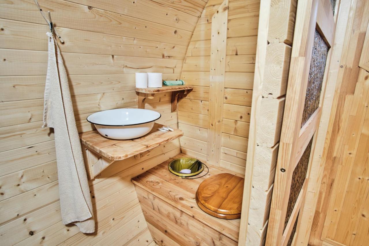Viking Houses Strnadovsky Mlyn Jesenice  Екстериор снимка
